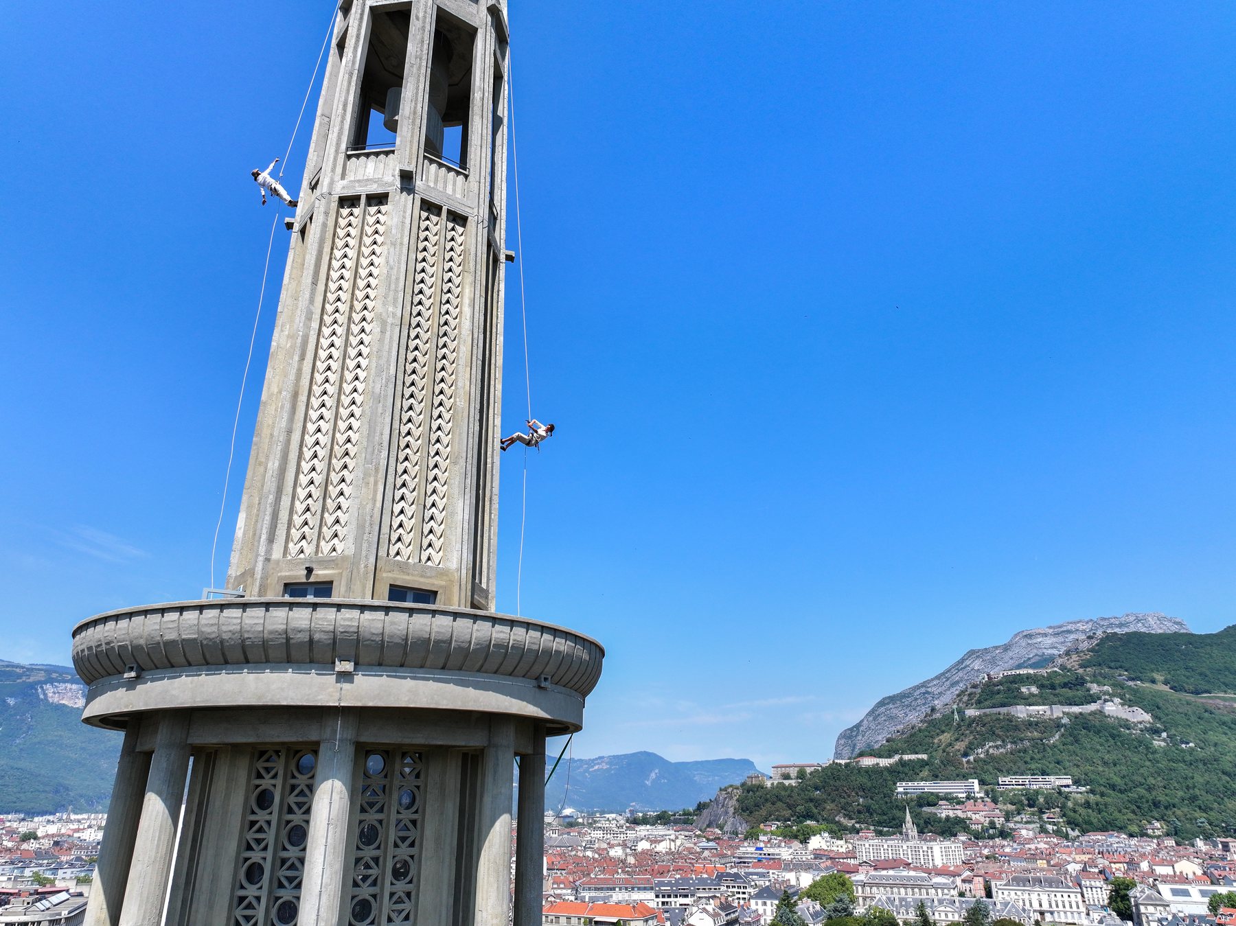 Grenoble — Tour Perret